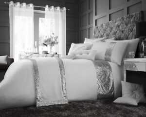 Glamorous Duvet Cover and Pillowcase Set - White
