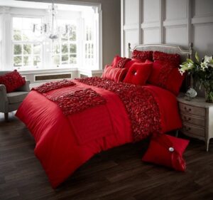 Verina Duvet Cover and Pillowcase Set - Red