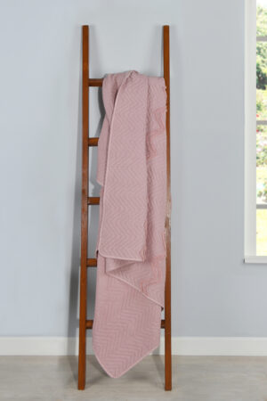 Luxurious Zig-Zag Polyester Bedspread - Blush Pink