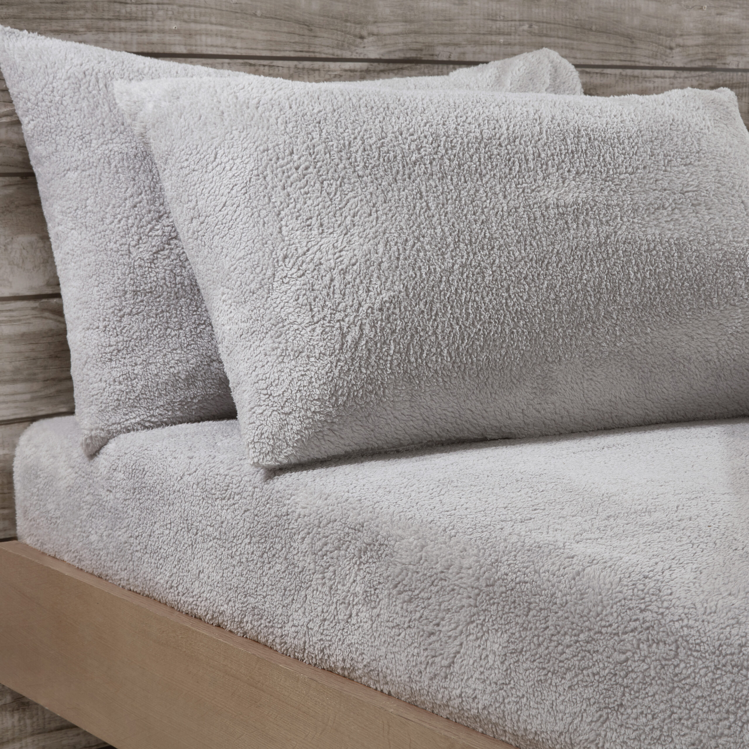 Teddy Fleece Grey - UK Pillows WEB