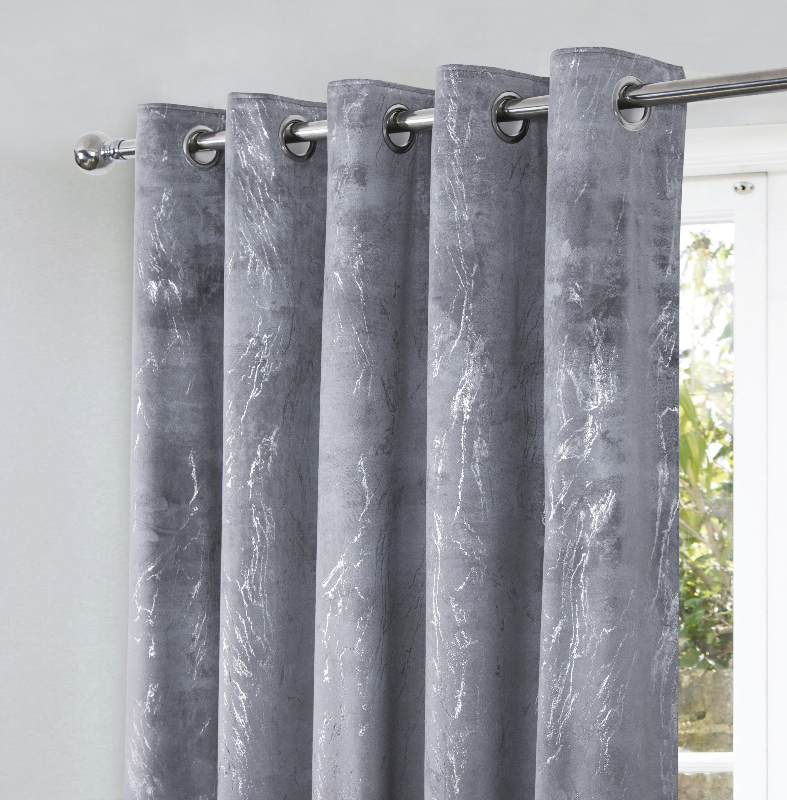 Grey_Curtain_header