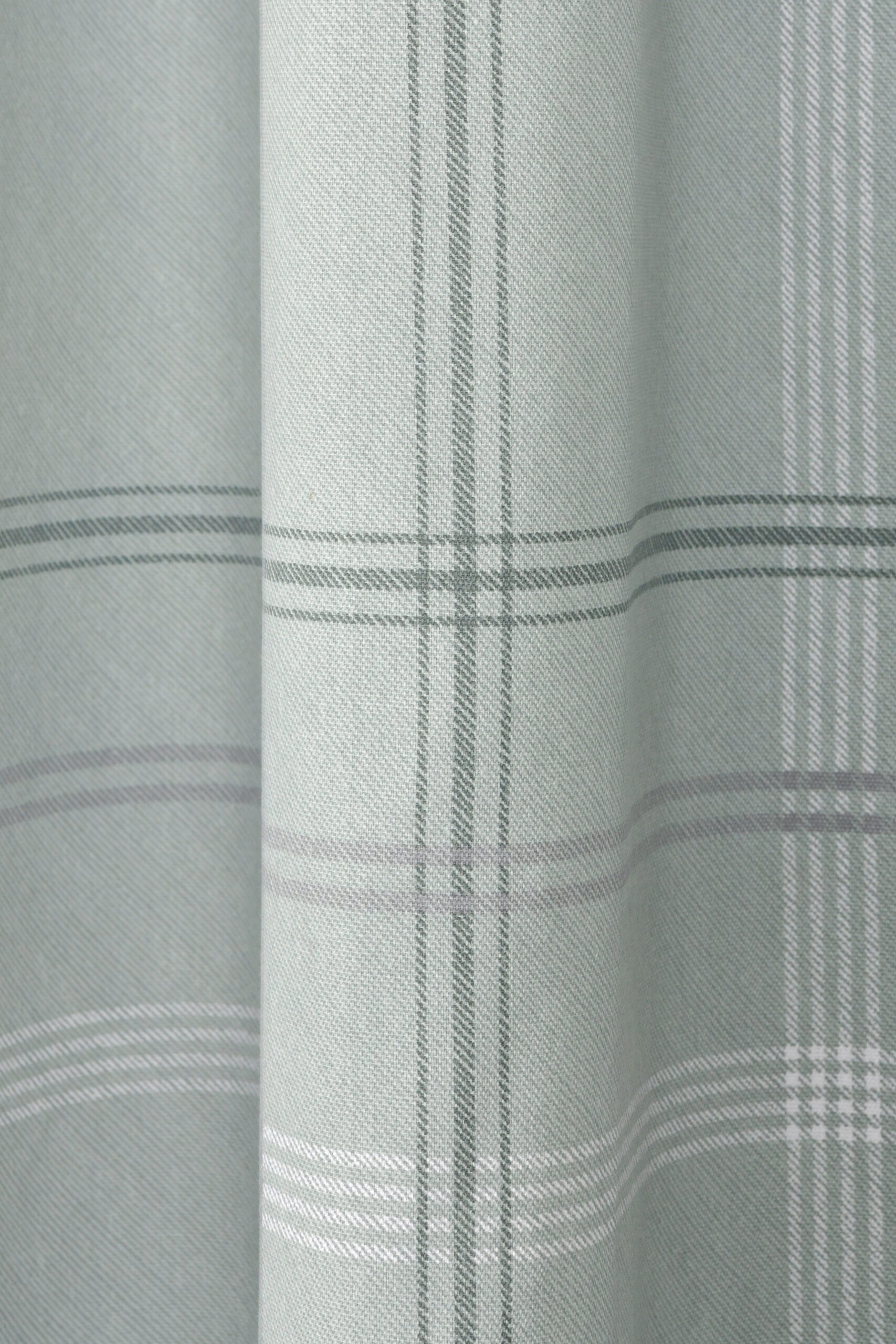 PRINTED CHECK GREEN CLOSE UP